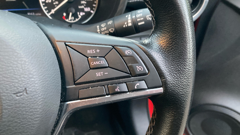 Nissan Juke 1.0 DiG-T 114 N-Connecta 5dr Petrol Hatchback